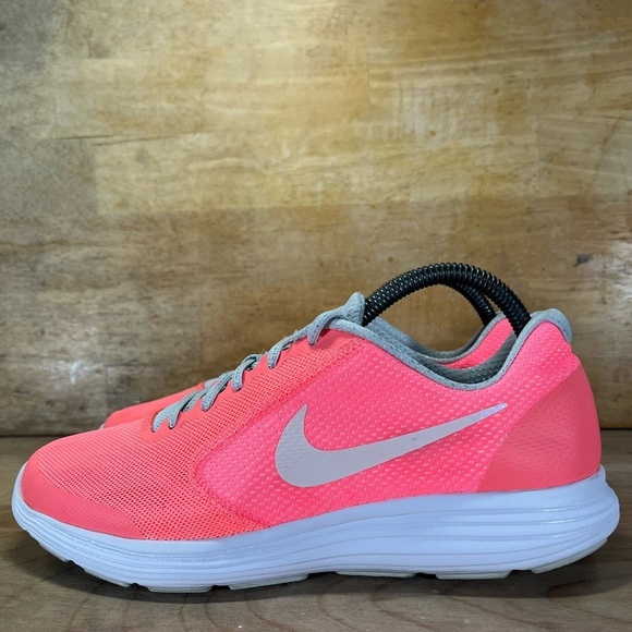 Nike Revolution 3 Womens Sz 8.5 (7Y) Running Shoes Sneakers Lava Glow 859602-600 - Picture 3 of 8